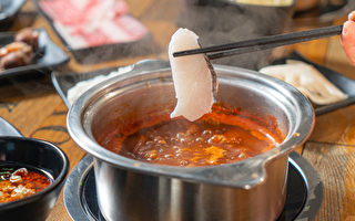 東灣「傳奇火鍋」 流水的食材 不絕的美味