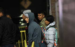 上週3100難民進入紐約市 多從美國其它城市中轉