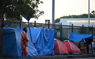 多倫多庇護所陷危機 難民市中心街頭露營