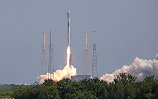 SpaceX南加州发射15颗星链卫星