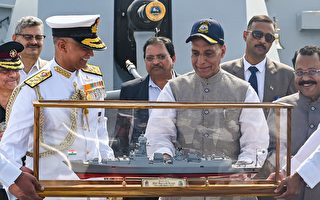 共同应对南海挑战 印度首次赠越南护卫舰