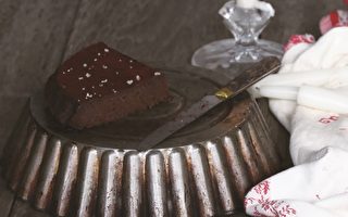 手作法国甜点 美味的巧克力栉瓜蛋糕
