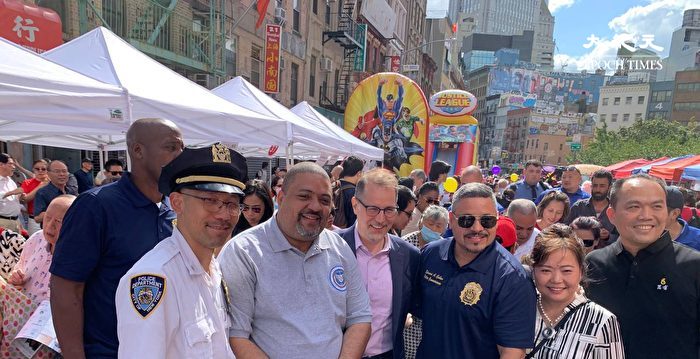 组图:全美打击犯罪夜 纽约华埠热闹 下东城温馨