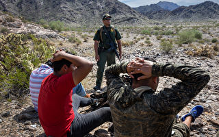 亚利桑那州Tuscon地区一周内逮捕1万名非法移民