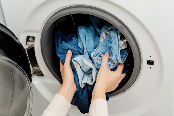 洗衣服的5种错误 既花钱又让衣物受损