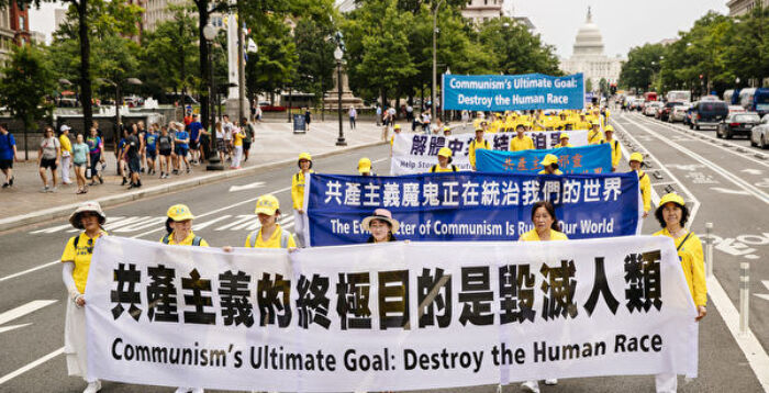 梅森:从中共国歌谈起 赞三退大潮