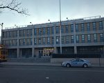 皇后区卡多索高中一学生在校外被刺伤