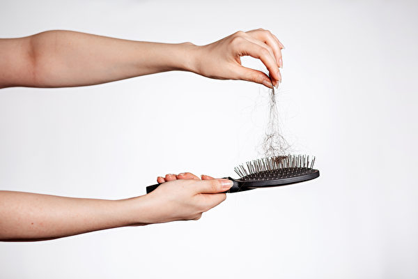 4种洗澡习惯可能会让你掉头发 赶快改过来