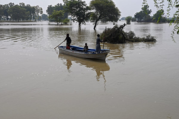 組圖：印度水壩洩洪致巴國水災 逾10萬人撤離
