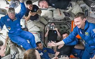 四名宇航员离开国际空间站 乘龙飞船返地球