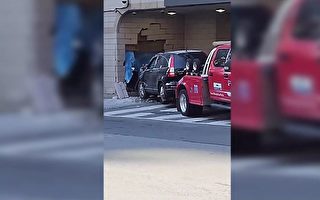 多倫多司機駕車撞上伊頓中心商場