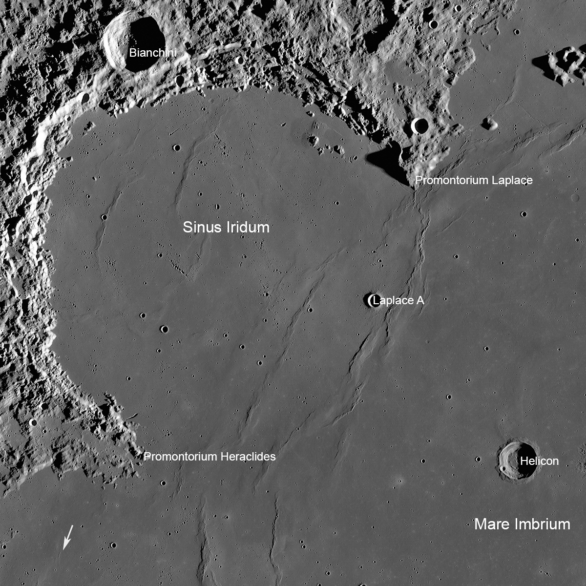 月球勘測軌道飛行器拍攝到的彩虹灣。(NASA/LRO)
