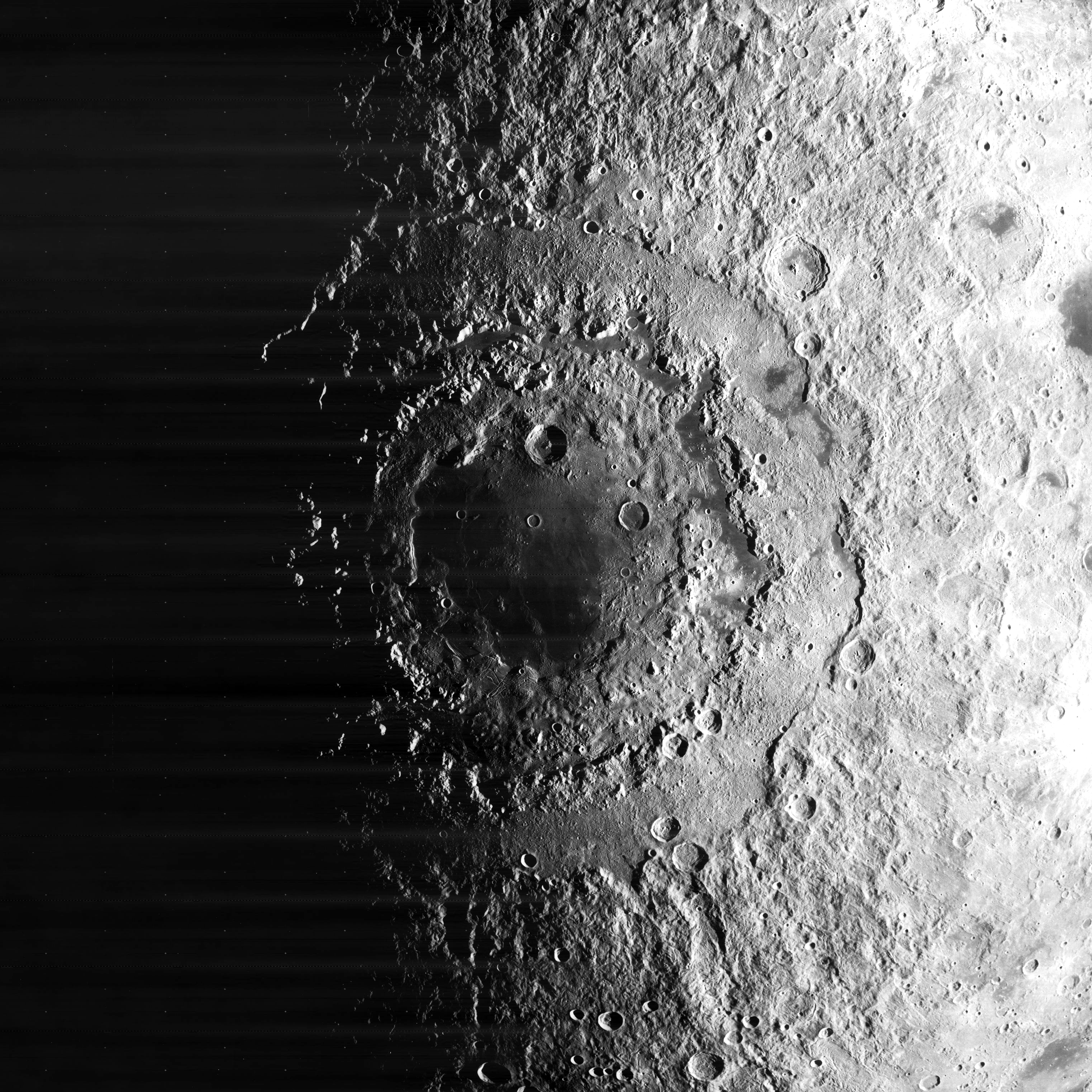 月球軌道4號拍攝到的東方海。(NASA)