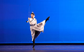 “身带手，胯带腿”演绎中国古典舞的精髓