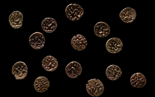 英寻宝者发现两千年前金币 被定为“珍宝”