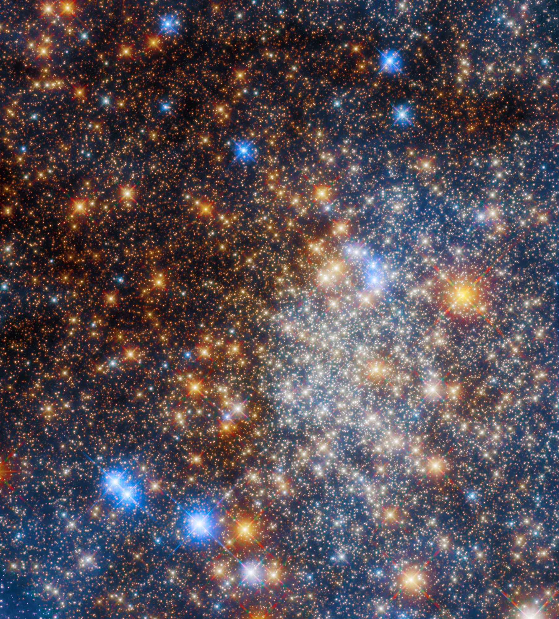 NASA新照：银河系内嵌著闪闪发光球状星团| 尘埃| 大纪元