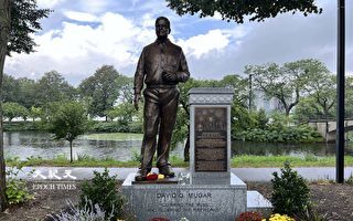 紀念波士頓獨立日煙火秀創始人 河畔建立新雕塑