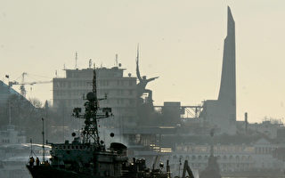 俄羅斯：克里米亞船廠遇襲起火 兩艦受損
