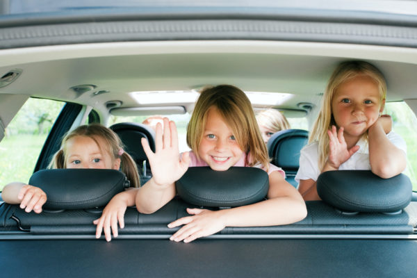確保兒童乘車安全 正確安裝安全座椅