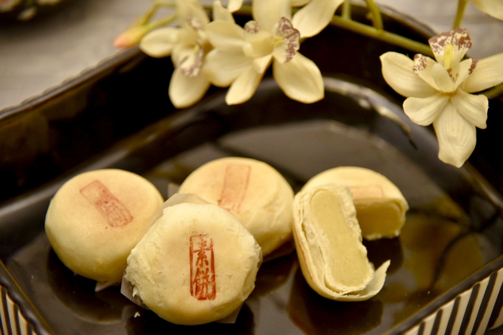 光緒年間創設至今的百年老字號「台中犂記」月餅。(羅晟/大紀元)