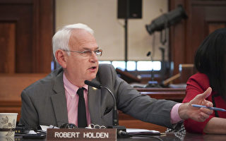 紐約市議員霍頓提案管制電單車牌照 卻遭冷處理