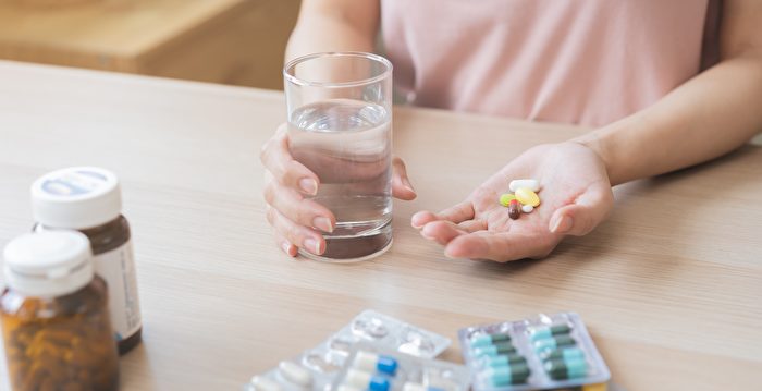 The Link Between Certain Stomach Medications and Increased Dementia Risk: Experts Provide 3 Suggestions