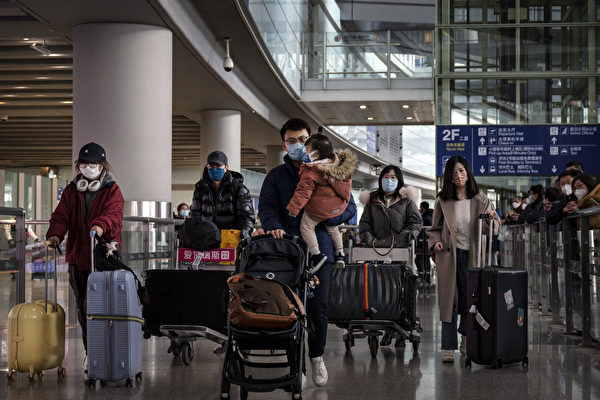 不在意核废水 中国游客十一假赴日航班满座