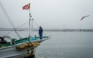 中共禁日本渔产 却在日本沿海捕鱼