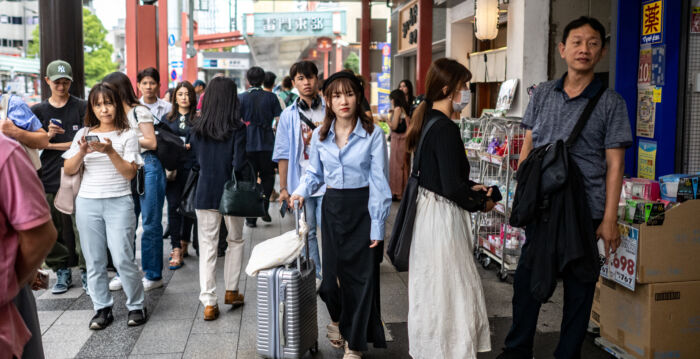 走出疫情阴霾 访日游客人数创历史新高