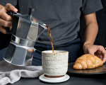 為什麼摩卡壺煮咖啡應該用熱水？