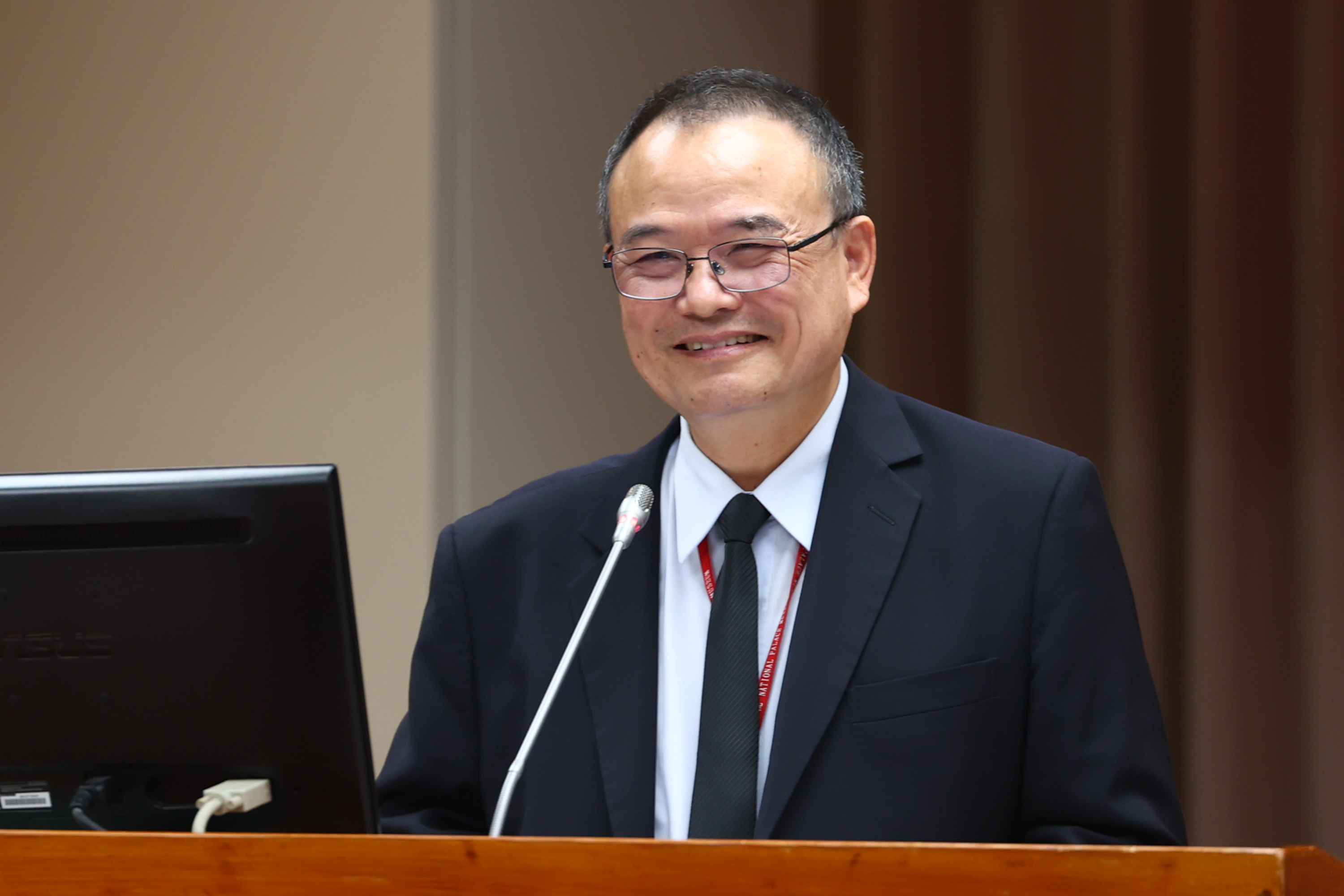 中国古董 北平 故宮保管委員會 重慶金陵 大明宣徳年製 青花染付 蓮文輪花鉢 箱 中国古董 北平 故宮保管委員會 重慶金陵 大明宣徳年製 青花染付