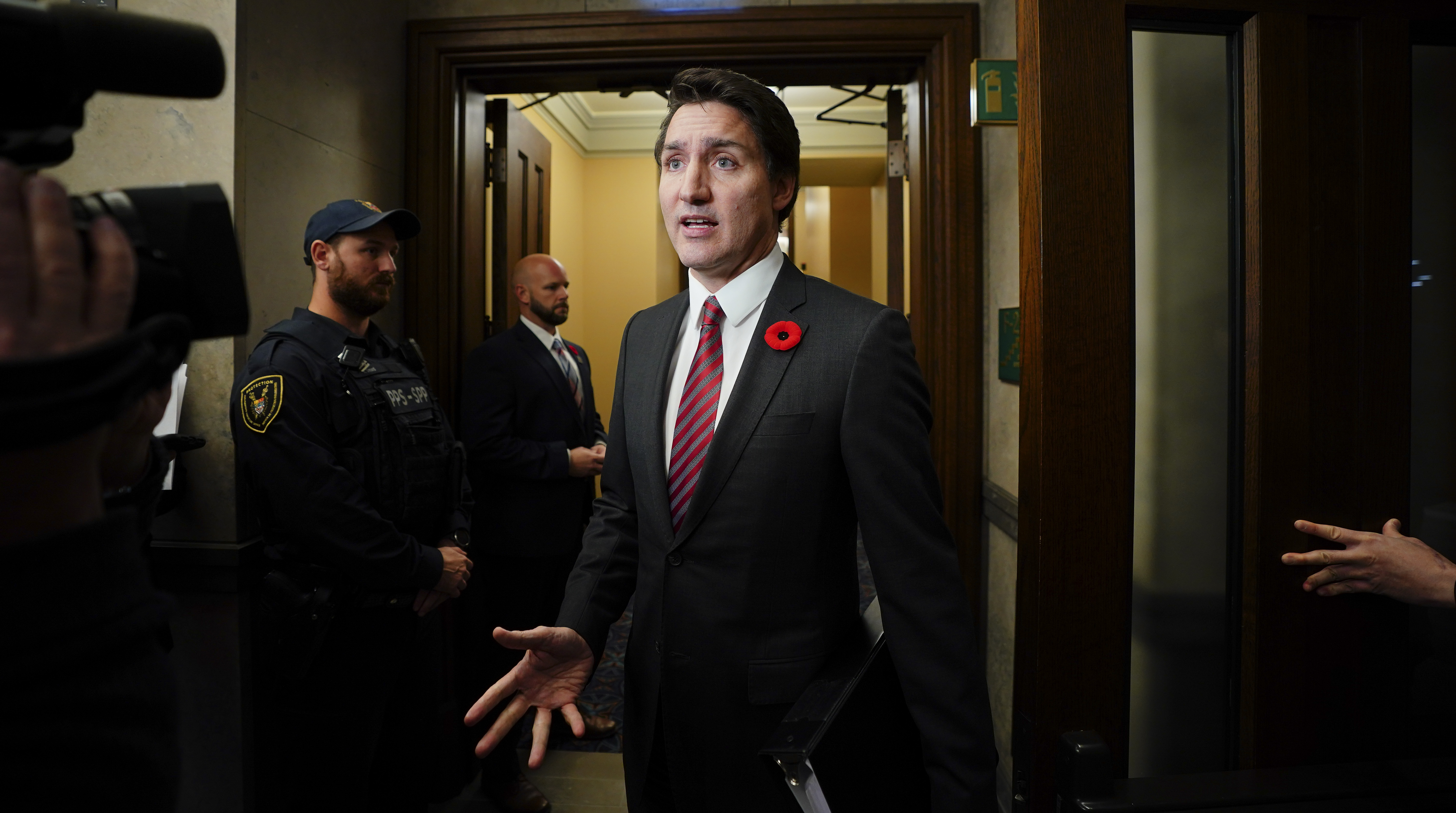 犹太教堂连两晚被掷燃烧弹特鲁多：必须停止| 加拿大| 大纪元