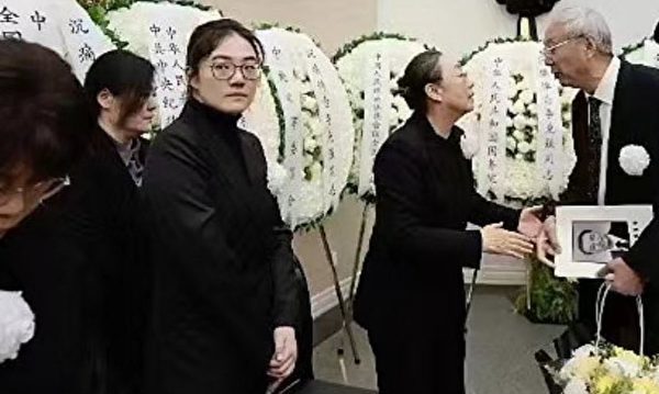 王友群：由李克强之死想到前公安部长李震之死