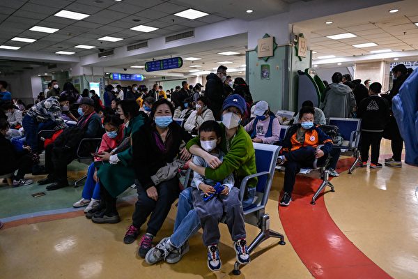 中國疫情持續上升 不同年齡段人都發病