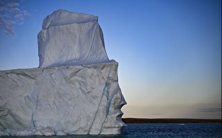 全球最大冰山脱缰南下 30年首见 原因不明