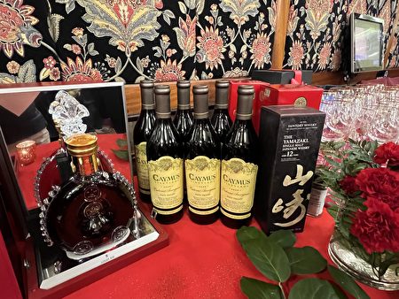 儀式上展示的美酒佳釀。