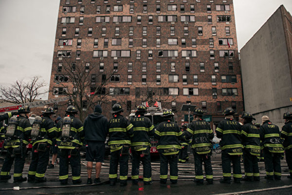 紐約市消防員協會抗議削減人力 稱讓民眾面臨危險