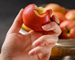 远离洗肾！专家荐10大超级食物 苹果这样吃更有效