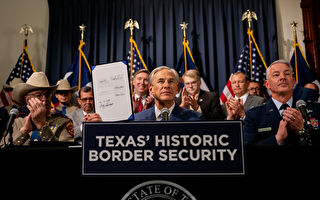 德州州长签署法案 赋予官员逮捕非法移民的权力