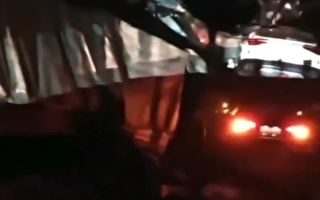 内蒙古高速路面夜间塌陷 多车坠坑致3死4伤