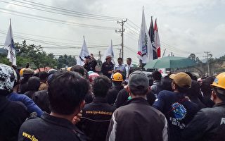 印尼中资镍工厂爆炸19死 数百工人抗议