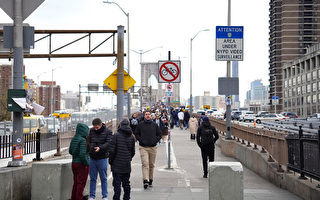 纽约市扫荡布碌崙大桥街贩 相关执法却含糊