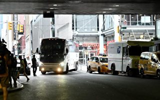 紐約起訴17家德州巴士公司 索賠7億美元
