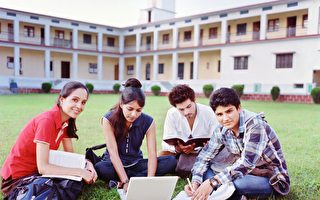 美国大学中国学生减少 印度学生创历史新高
