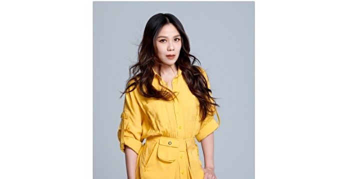 蔡健雅欢庆49岁 蔡依林在场弹吉他为她贺寿