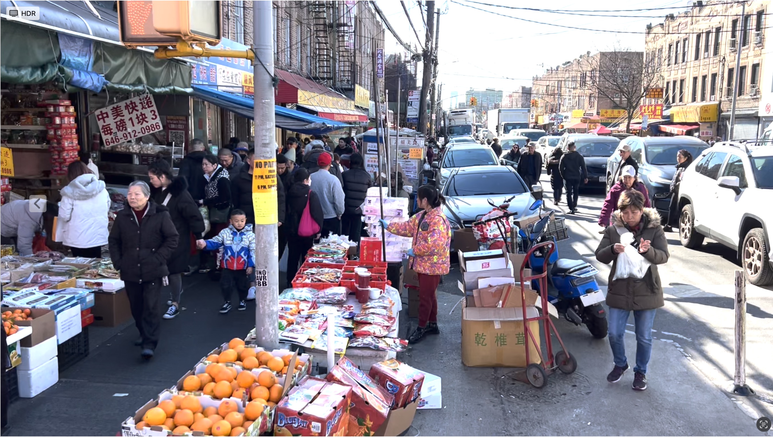八大道成混亂無序的「第三世界」考驗政府管理智慧| 街頭小販| 偷渡潤美潮| 布碌崙八大道| 大紀元