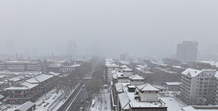 寒潮袭击中国 多省大雪冻雨 交通受严重影响