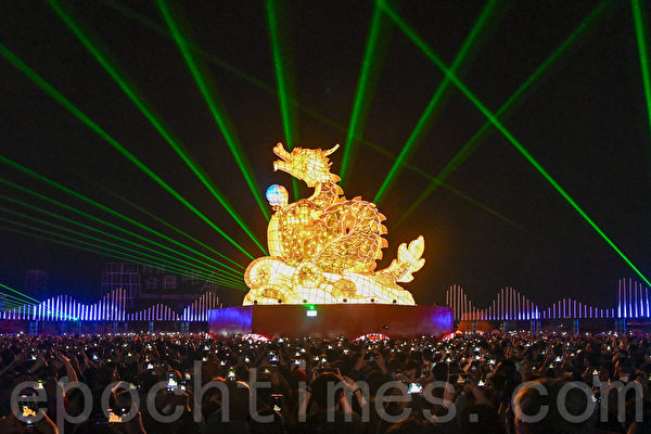 組圖：慶元宵 台灣龍年燈會點燈湧現百萬人潮