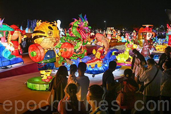 組圖：慶元宵 台灣龍年燈會點燈湧現百萬人潮