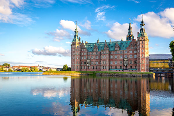 腓特烈堡城堡：丹麦文艺复兴建筑瑰宝